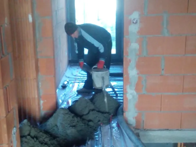 Výstavba dvojpodlažného rodinného domu – fotka 5