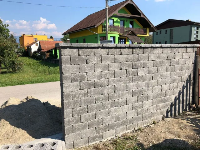 Výstavba plotu – fotka 6