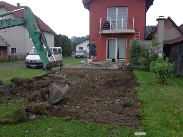 Realizácia zámkovej dlažby – fotka 2