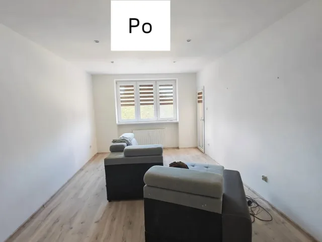 Nová farba na stenách a nová podlaha Pred a Po