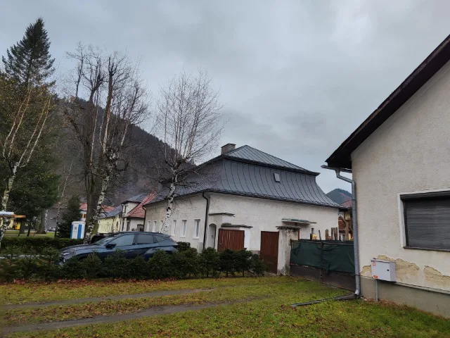 Prekrytie strechy kurie falcovanym plechom – fotka 2