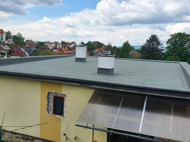 Opravy, rekonštrukcie a zatepľovanie plochých striech – fotka 6