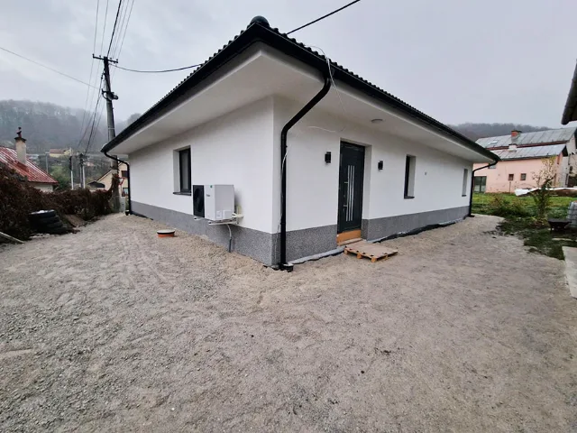 Rodinný dom na kľúč – fotka 2