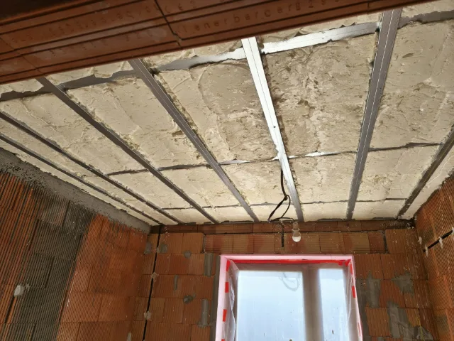 Zateplenie pomocou striekanej peny H2FOAM LITE – fotka 3