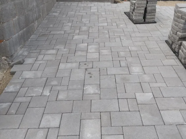 Zámková dlažba RD - Parkovisko