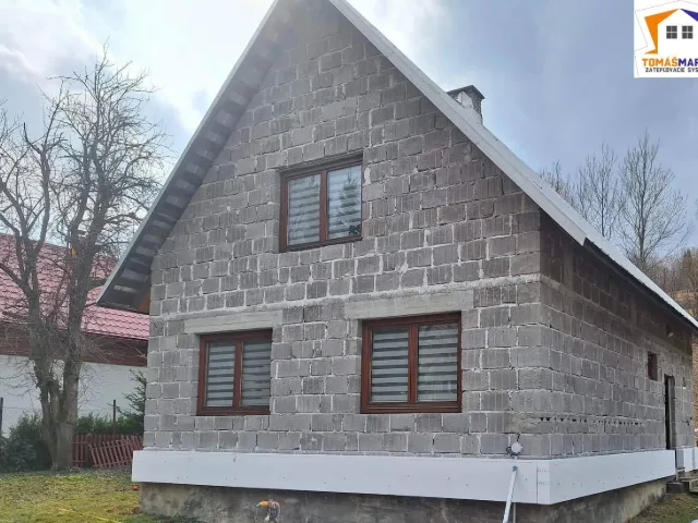 Fasádne práce rodinný domček – fotka 2