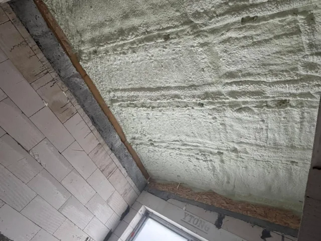 Aplikácia mäkkej peny