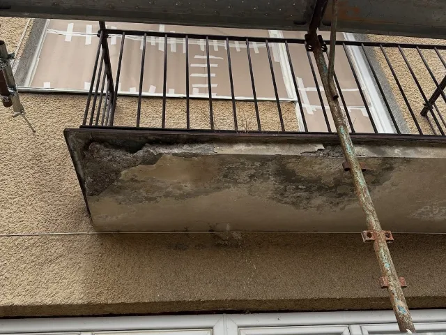Kompletná rekonštrukcia balkónov a lódžie na bytovom dome – fotka 3