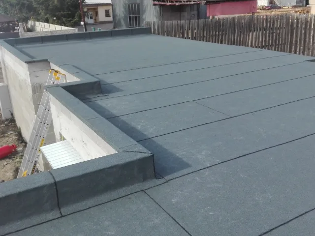 Realizácia lepenkovej strechy
